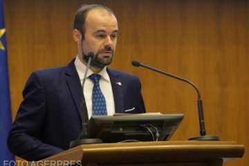 Membru în Consiliul de Administrație al BNR: Există în continuare o stabilitate relativă a leului. Reaşezări pe pieţele valutare internaţionale, comparație cu monedele din regiune