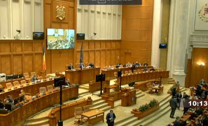 Deputații au adoptat proiectul privind desfiinţarea Secţiei pentru investigarea infracţiunilor din Justiţie