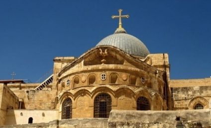 Biserica Sfântului Mormânt și-a deschis porțile de Floriile catolice. „Suntem mai optimiști”, spune Patriarhul latin al Ierusalimului
