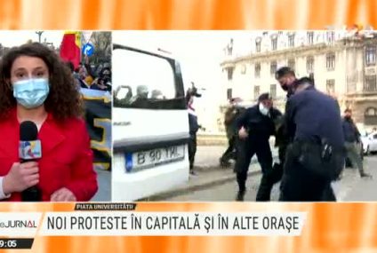 Protest în Piaţa Universităţii față de măsurile impuse de autorităţi. Un participant a fost reţinut şi dus la secţie după ce a devenit violent cu jandarmii