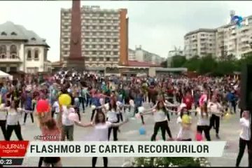 Cel mai mare flashmob din lume dedicat ului, organizat la Focșani în 2018. Evenimentul a intrat în Cartea Recordurilor