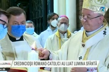 Credincioșii romano-catolici și protestanți au luat Lumina Sfântă. Imagini impresionante la Miercurea Ciuc