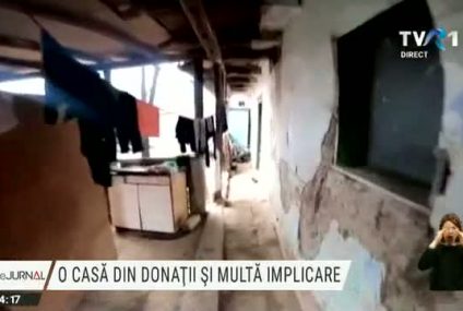 O mamă și cei șapte copii ai săi au primit o casă construită de voluntari, din donații