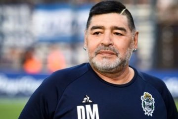FOTBAL | Avocatul lui Maradona susține că fiicele sale l-au furat și l-au abandonat
