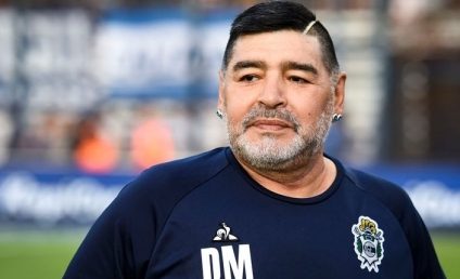 FOTBAL | Avocatul lui Maradona susține că fiicele sale l-au furat și l-au abandonat
