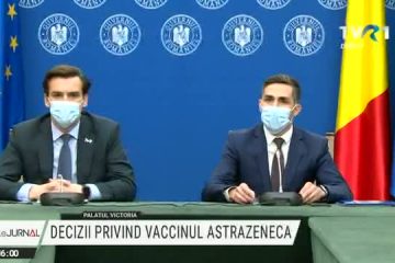 România continuă vaccinarea cu AstraZeneca pentru toate grupele de vârstă. Persoanele care după prima doză AZ au dezvoltat tromboză au contraindicație pentru acest ser. Semnalele de alarmă