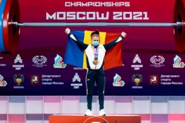 Loredana Toma, cea mai bună halterofilă a Campionatelor Europene de la Moscova, după ce a câștigat 3 medalii de aur