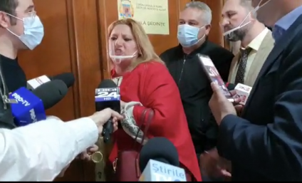 Senatul, avertizat de YouTube cu închiderea paginii din cauza mesajelor Dianei Şoşoacă