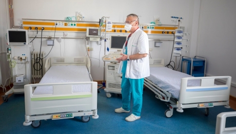 spitalul-universitar-de-urgenta-militar-central-“dr.-carol-davila”-operationalizeaza-o-noua-sectie-de-terapie-intensiva-covid