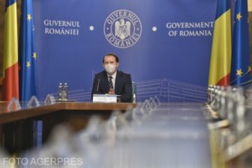 Premierul cere reorganizări la ministere: Una dintre ținte – să menținem cheltuielile cu salariile la un anumit plafon. Directorii generali devin directori. Pot să dispară posturi