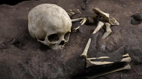 cel-mai-vechi-mormant-uman-din-africa-a-fost-descoperit-de-arheologi-in-kenya.-dateaza-de-acum-80-de-mii-de-ani-si-in-el-se-afla-ramasitele-unui-copil