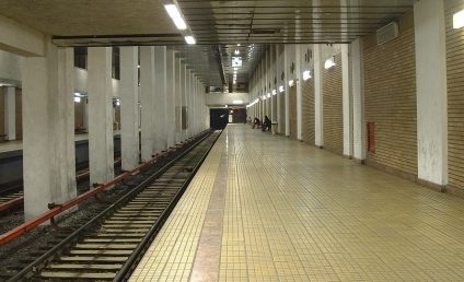 Circulaţia trenurilor de metrou pe Magistrala 1, între Petrache Poenaru şi Crângaşi, se desfăşoară cu dificultate sâmbătă dimineaţa