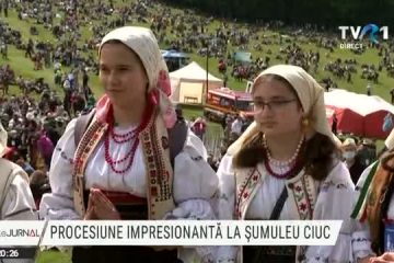 Cel mai mare pelerinaj în pandemie: Zeci de mii de persoane vin la Șumuleu Ciuc,  de Rusaliile Catolice. Este organizat și un maraton de vaccinare