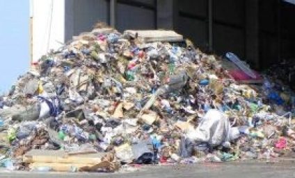 Peste 77 de tone de deşeuri fără documente complete, depistate în Vama Giurgiu
