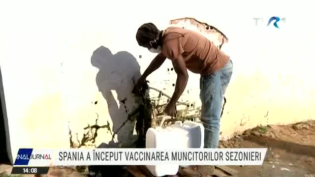 covid-19-|-autoritatile-spaniole-au-hotarat-sa-vaccineze-muncitorii-sezonieri.-crucea-rosie-ajuta-la-administrarea-vaccinului-si-la-convingerea-muncitorilor-ca-este-necesar-sa-se-imunizeze