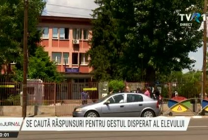 Se caută răspunsuri pentru gestul elevului care s-a aruncat pe geam. La nivel național, este nevoie de 7.000 de consilieri școlari