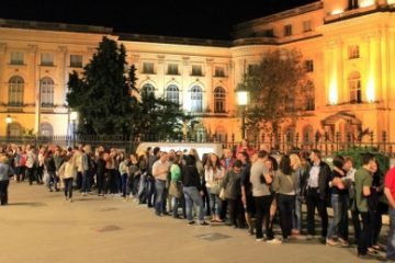 Noaptea Muzeelor în Capitală: Managerii instituţiilor de cultură caracterizează drept îmbucurătoare participarea la eveniment