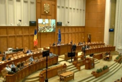 Moţiunea simplă împotriva ministrului Proiectelor Europene, dezbătută în Parlament. Cristian Ghinea a enumerat „cele cinci mari minciuni din moțiune” și „cele opt motive pentru care PSD fuge de PNRR”