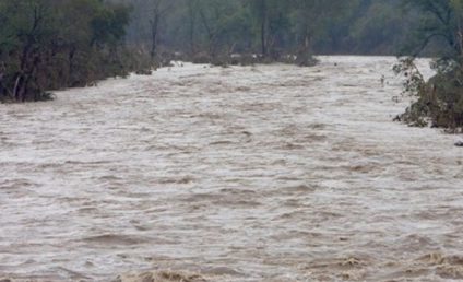 Cod portocaliu de inundații pentru râuri din județele Botoșani și Iași