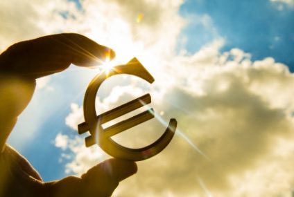 Eurostat: Excedent al balanţei comerciale de 13 miliarde de euro, în luna aprilie, în Uniunea Europeană