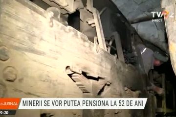 Parlament: Minerii se vor putea pensiona la 52 de ani