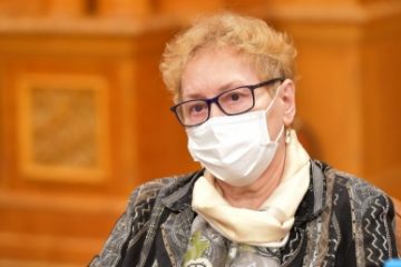 Renate Weber a fost revocată din funcția de Avocat al Poporului, Coaliția anunță o nouă numire până la sfârşitul sesiunii parlamentare. PSD: Nu există niciun element care să justifice revocarea, vom ataca la CCR votul