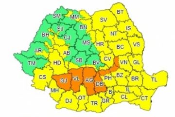 ANM: Cod galben și cod portocaliu de instabilitate atmosferică. Averse și descărcări electrice, în cea mai mare parte a țării