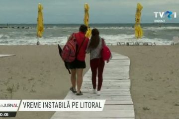 Vreme instabilă pe litoral pentru minivacanță. Din cauza ciclonului valurile au atins înălțimi neobișnuit de mari