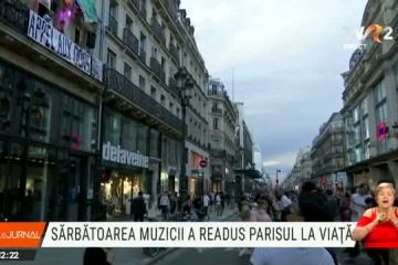 Franța: Sărbătoarea Muzicii a readus Parisul la viață. Jean Michel Jarre a concertat la Palatul Elysee