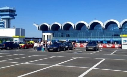 Şomaj tehnic la Compania Naţională Aeroporturi Bucureşti de la 1 iulie: 800 de angajaţi vor sta pe rând acasă