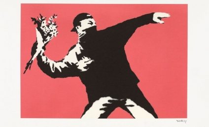 Nouă piese de grafică semnate de Banksy, adjudecate la aproape 15.000 de euro la o licitație din România