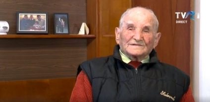 EROII DIN RĂZBOI | Andrei Popescu, basarabeanul care a trăit pe viu bombardarea Capitalei, trăiește singur într-o casă din Schei