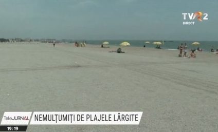 Tot mai puţini turişti vin la plajele lărgite de la Mamaia. Nisipul este plin de scoici, barurile și toaletele sunt departe de șezlonguri