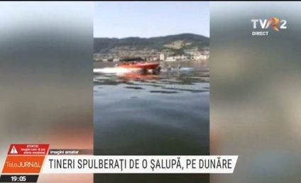 Tineri spulberați de o șalupă, pe Dunăre. O barcă cu motor a lovit în plin un caiac cu patru ivi