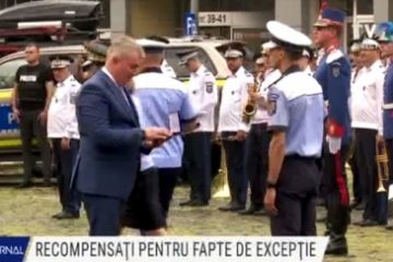 Polițiștii care au gestionat situația în timpul aterizării forțate a elicopterului american în București au fost decorați de Ziua Ministerului de Interne