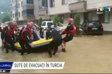 Inundații devastatoare în nord-estul Turciei. Sute de oameni evacuați, opt persoane și-au pierdut viața
