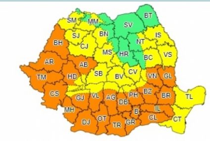 Noi avertizări meteorologice. Caniculă şi vijelii în mare parte a ţării, sâmbătă şi duminică