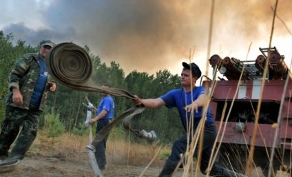 Incendii de pădure în Rusia. Flăcările pun în pericol un centru de cercetare nucleară. Autorităţile au instituit stare de urgenţă în oraşul Sarov