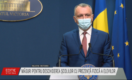 Sorin Cîmpeanu: Profesorii care nu sunt vaccinați și nici nu doresc să fie testați vor merge să se ”odihnească” puțin