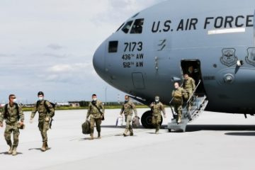 România trimite 200 de militari în Afganistan care să participe la evacuarea și relocarea cetățenilor afgani organizată de NATO