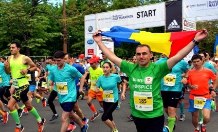 Aproximativ 10.000 de alergători sunt aşteptaţi să participe la Semimaratonul Bucureşti. Primii 150 de metri se va alerga cu mască de protecție