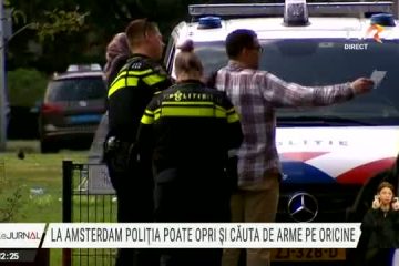 Poliţia face percheziţii corporale aleatorii în Amsterdam. Sunt vizaţi purtătorii de arme