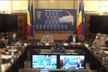 Prefecţii USR PLUS: Demiterea fără o analiză a performanţei arată că premierul nu ia în serios actul guvernării