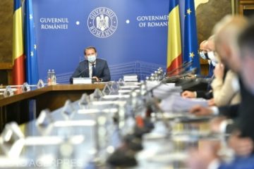 Guvernul a aprobat obligativitatea certificatului COVID pentru acces la anumite activități în localitățile unde incidența infectărilor este mai mare de 3 la mia de locuitori și mai mică sau egală cu 6