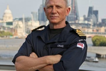 Actorul Daniel Craig a primit același grad pe care îl are personajul pe care îl interpretează pentru ultima oară – James Bond