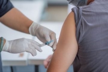 Peste 6 mii de persoane s-au vaccinat cu doza a treia de vaccin anti Covid în București în ultimele 24 de ore