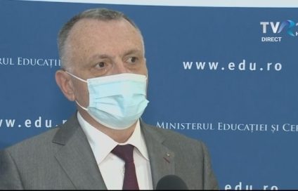 Ministrul Educaţiei, Sorin Cîmpeanu: Studenţii vaccinaţi anti-COVID vor avea prioritate la cazarea în cămine