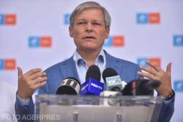 Dacian Cioloș a fost ales președinte al USR-PLUS. „Trebuie să ne propunem câștigarea alegerilor prezidențiale și alături de asta câștigarea celorlalte alegeri – locale, parlamentare”
