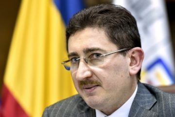 Preşedintele Consiliului Concurenţei, în comisia parlamentară de anchetă privind prețurile energiei: Comisia Europeană va anunța marți recomandările pentru sprijinul consumatorilor