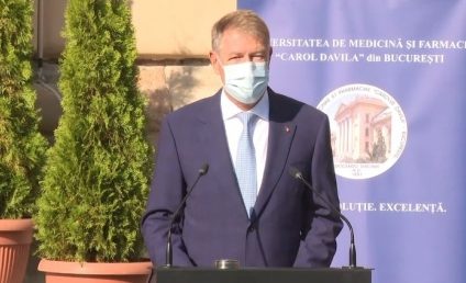 Klaus Iohannis, la UMF Carol Davila: Trebuie mai mult efort pentru a-i ajuta pe oameni să conștientizeze că cercetarea medicală și farmaceutică se bazează pe rigori chiar mai înalte decât în alte domenii